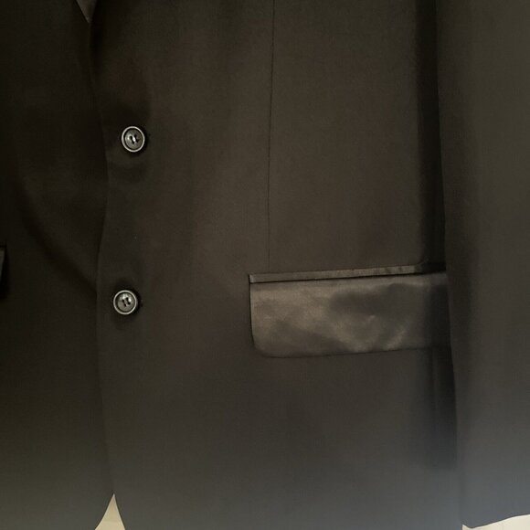 Men's Tuxedo Jacket Sz 54 Satin Collar&pockets 2 Button - Picture 2 of 12